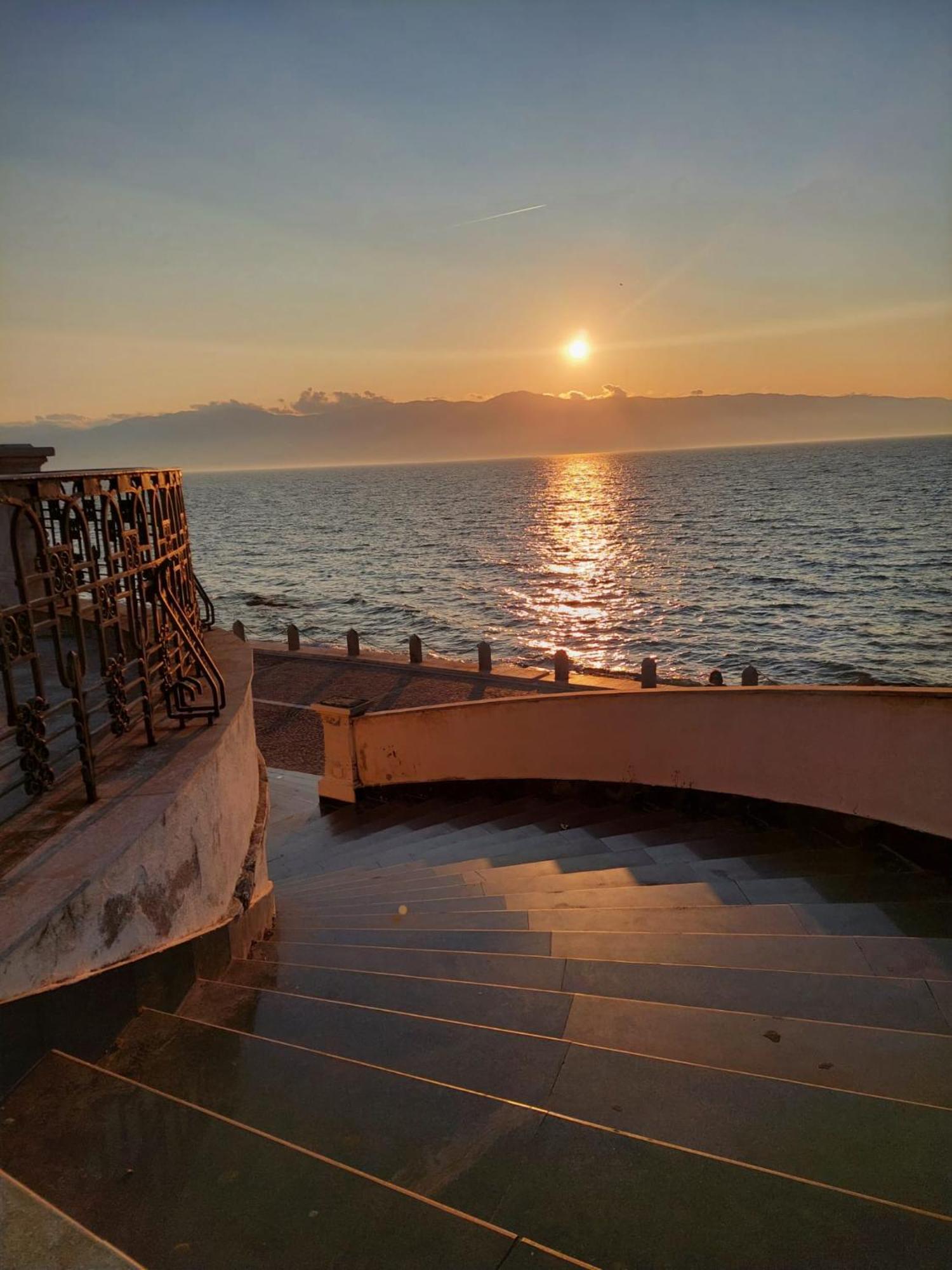 Strettomare-Business & Travel Apartment Ρέτζιο ντι Καλάμπρια Εξωτερικό φωτογραφία